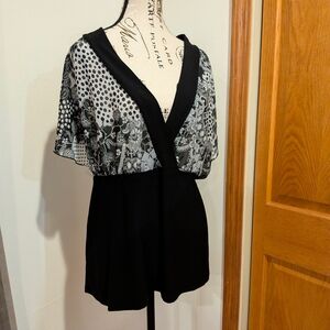 Caren Sport Y2K Black Sheer Polka Dot Floral Overlay Top XL Vneck Slit Open